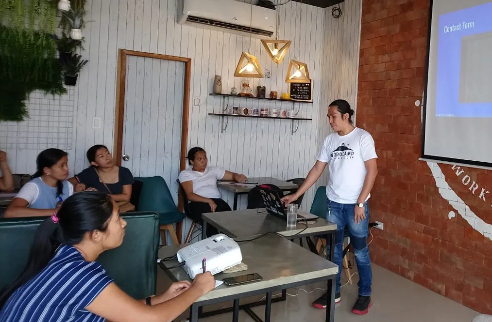 Paul Matunog - Freelance Web Designer Philippines